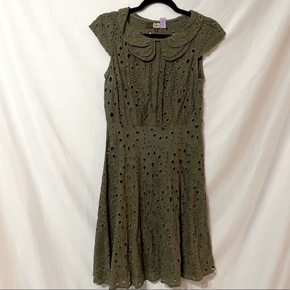 Eva Franco Dresses & Skirts - Eva Franco Green Eyelet Peter Pan Collar Dress 6